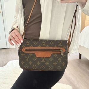 ✅AUTHENTIC✅LOUIS VUITTON SAINT GERMAIN 24 CROSSBODY BAG